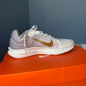 Size 8.5 Nike shoes